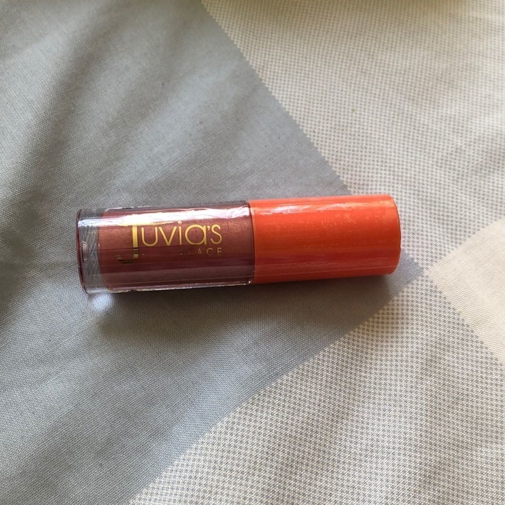 Juvia’s Place Mini Lip Gloss Petty Betty NIB